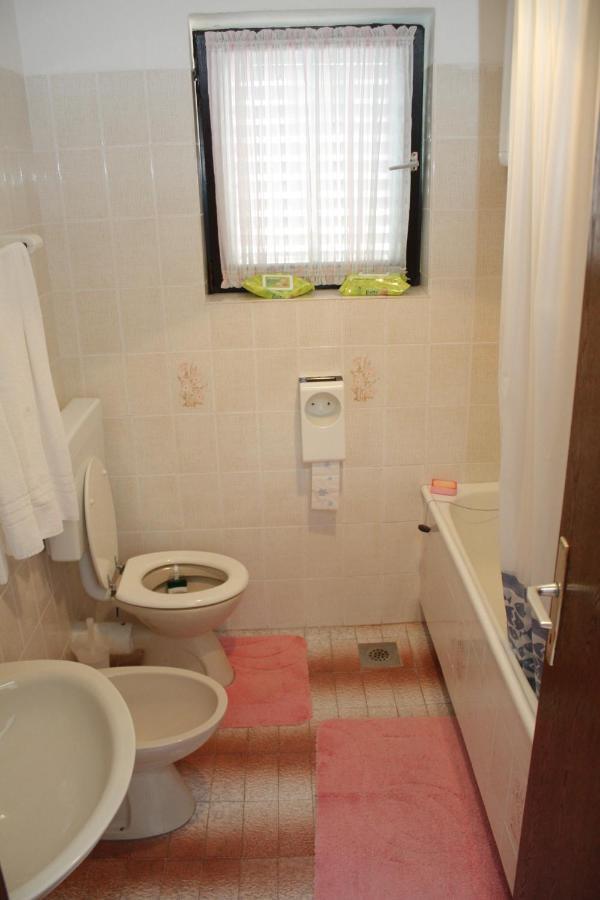 Apartments By The Sea Lokva Rogoznica, Omis - 4821 외부 사진
