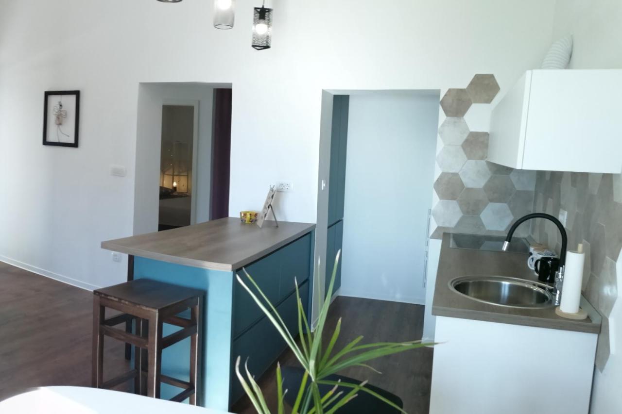 Apartments By The Sea Lokva Rogoznica, Omis - 4821 외부 사진